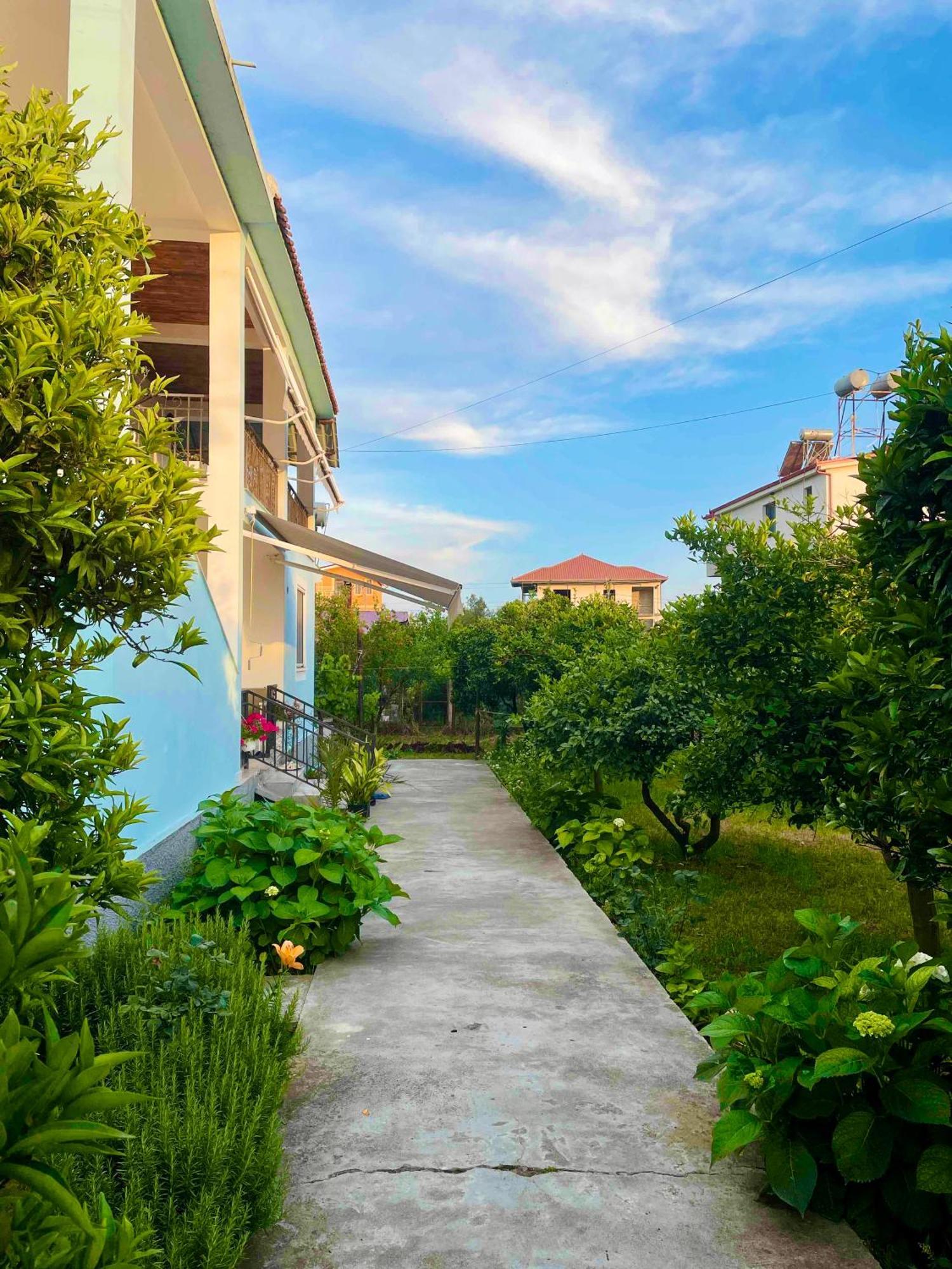 Mia Guest House - Entire Home With Balcony & Garden Divjake Dış mekan fotoğraf